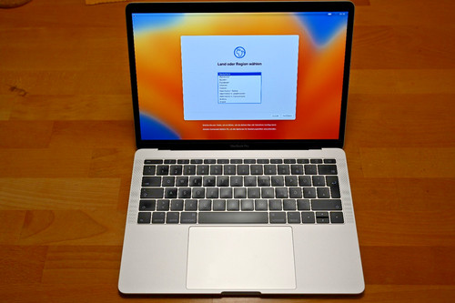 Apple macbook pro 2017 - apple,