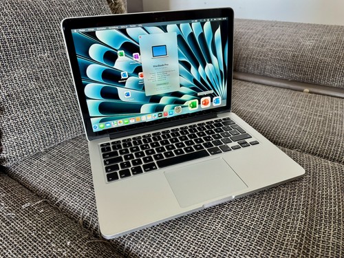 Macbook pro retina ἀkku - retina, |