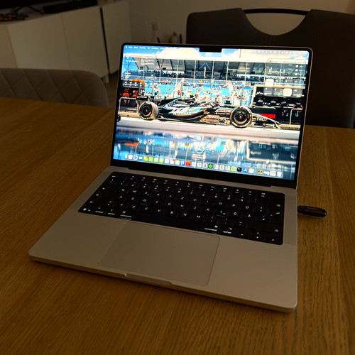Apple macbook pro - macbook,