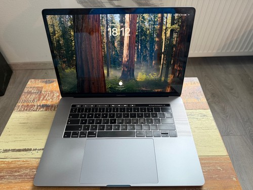 Apple macbook pro - pro, a1990