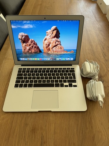Apple macbook air 2017 - 13", |