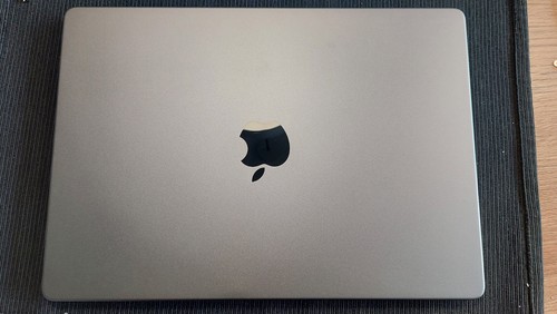 Apple macbook pro - macbook,