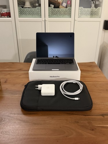 Macbook pro mit touchbar - macbook,