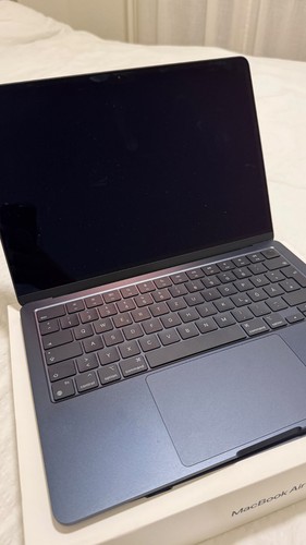 Macbook air 2024 wie neu - 2024, neu!!